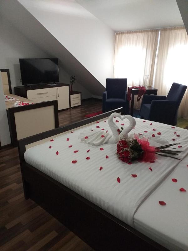 Triple Room image 2