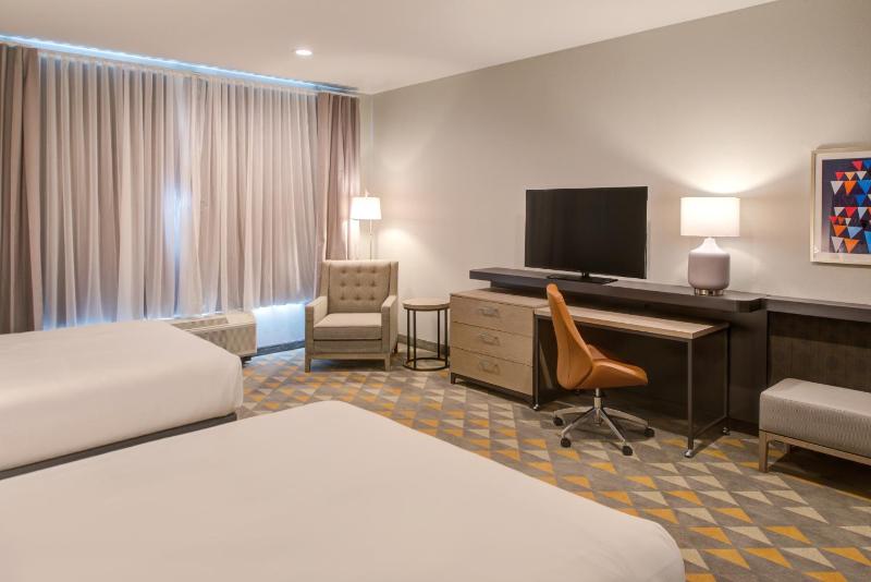 Standard Room with Two Queen Beds image 3