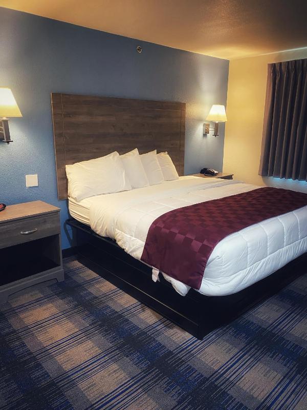 King Room image 1