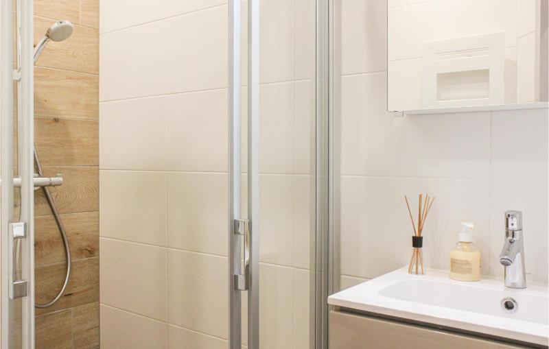 Three-Bedroom Apartment image 4