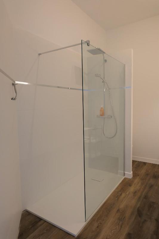 Deluxe Double Room with Shower image 2