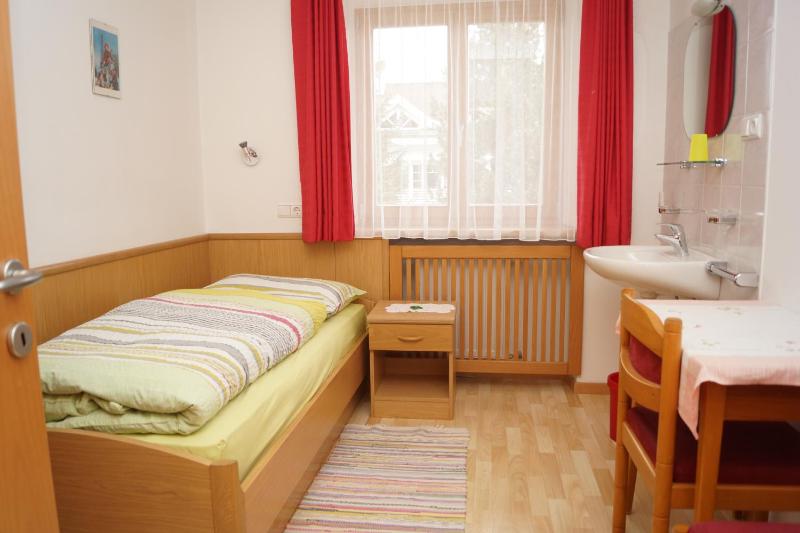 Four-Bedroom Apartment with Balcony (9 Adults) image 1