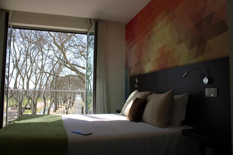 Deluxe Double Room with Balcony image 1