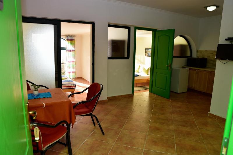 Apartment with Sea View image 3