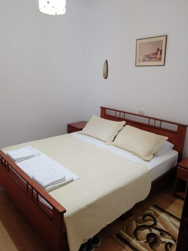 Double Room image 2