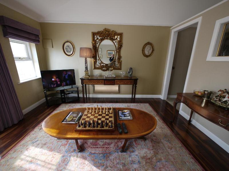 Deluxe Suite image 4