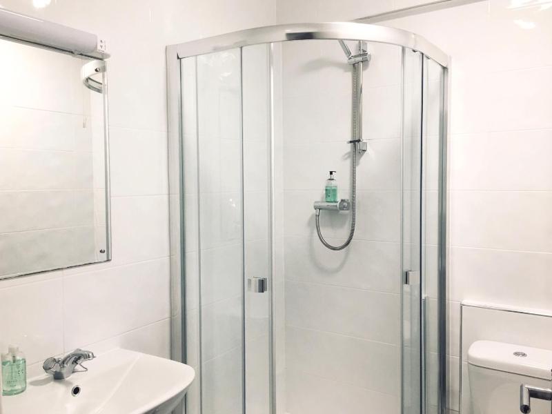 Single Room image 1