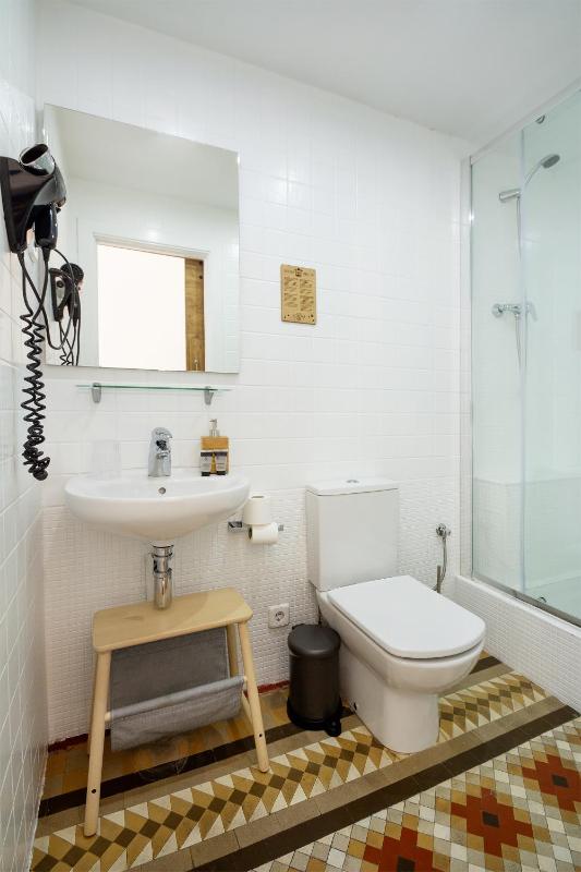 Hostal Girona - image 7