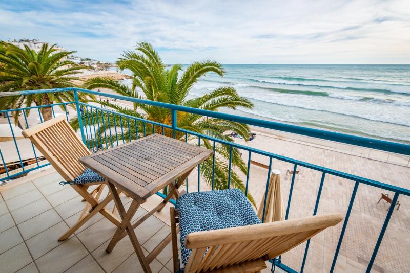 Standard Apartment with Sea view image 4
