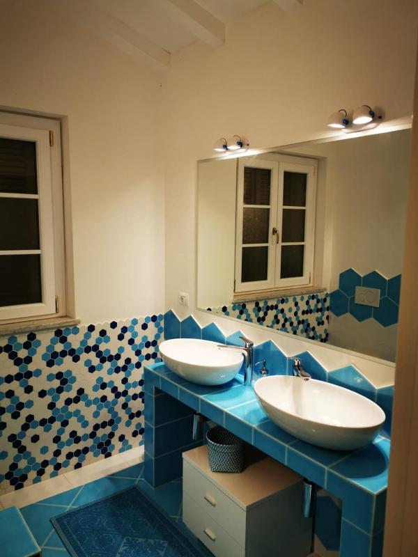 Deluxe King Room image 4