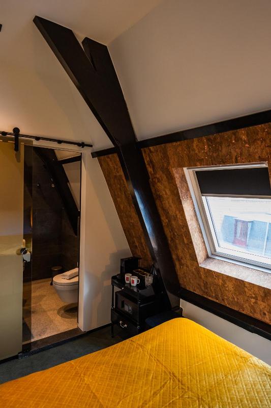 Standard Double or Twin Room image 3