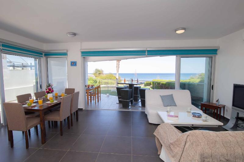 Apartment Trident 4 - image 10