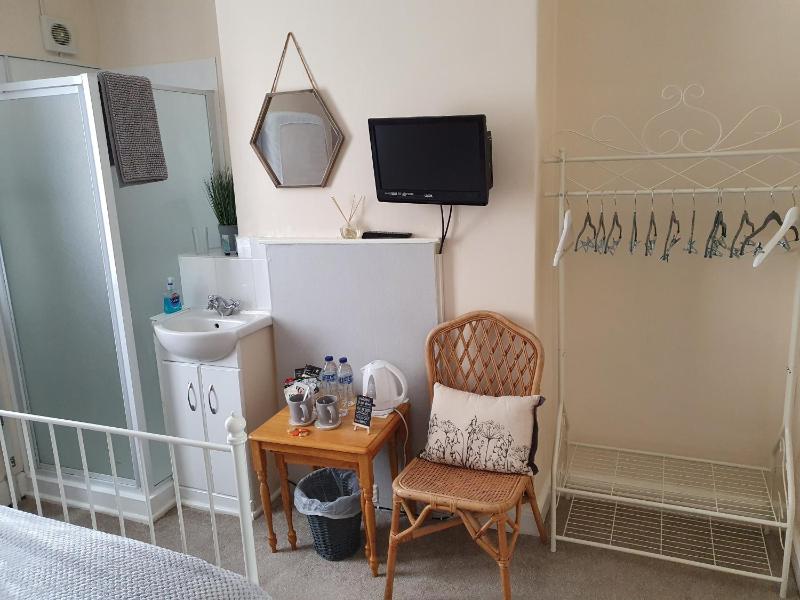 Standard Double Room with External Private Toilet image 3