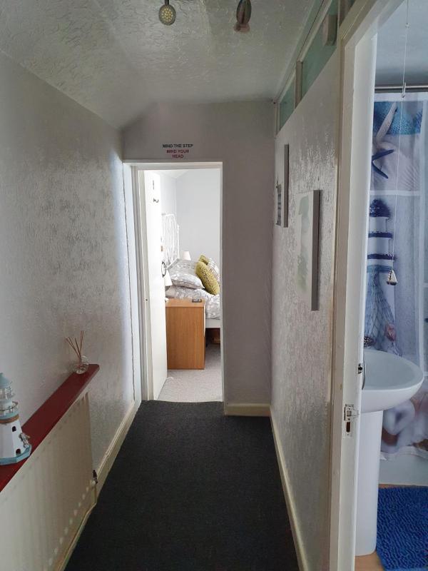 Lyndale Guest House - image 25