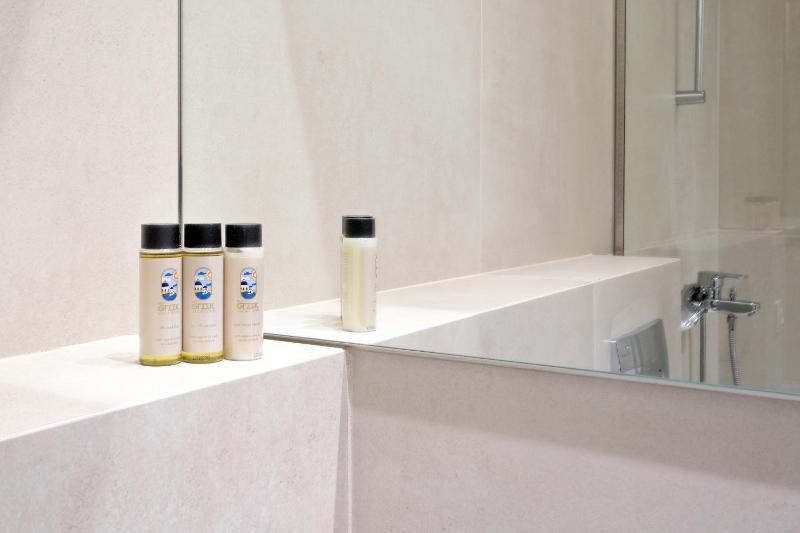 Superior Apartment image 2