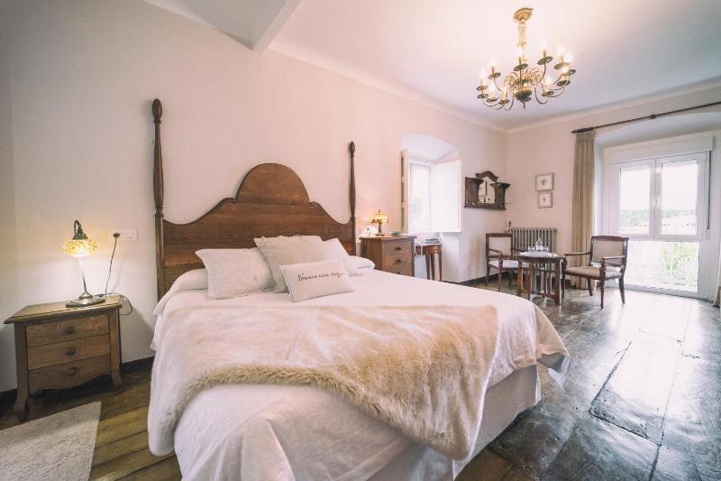 Deluxe Junior Suite image 2