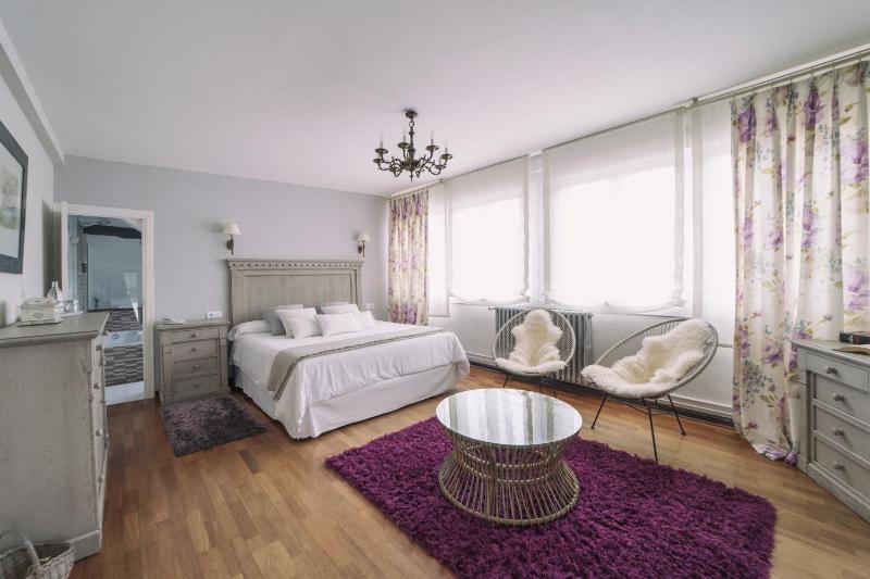 Junior Suite image 2