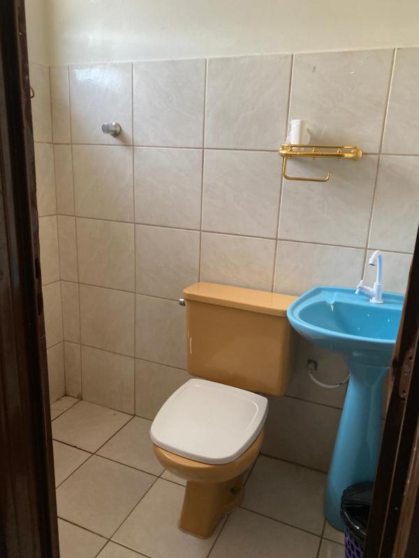 Economy Quadruple Room with Shared Bathroom image 2