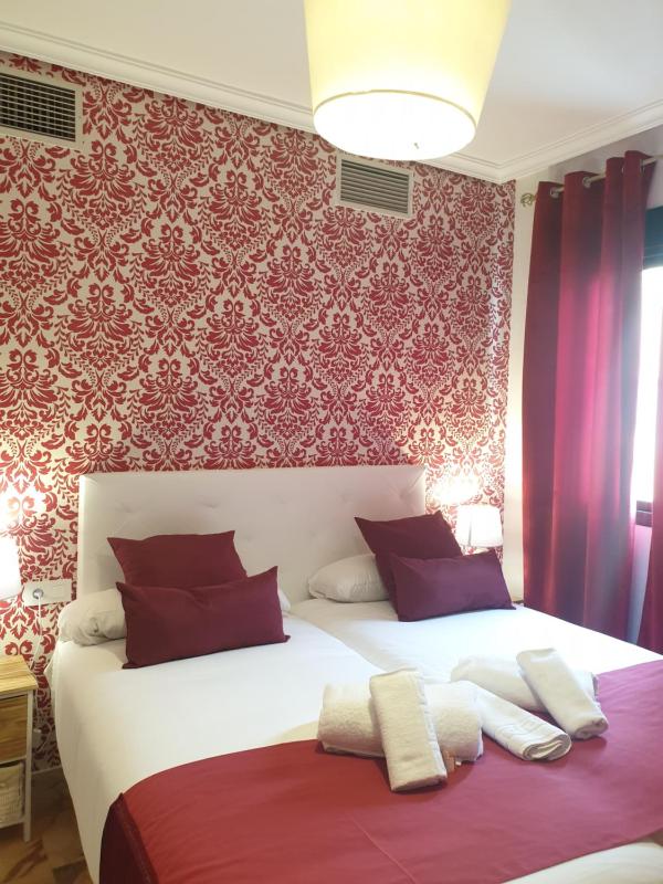 One-Bedroom Apartment image 2