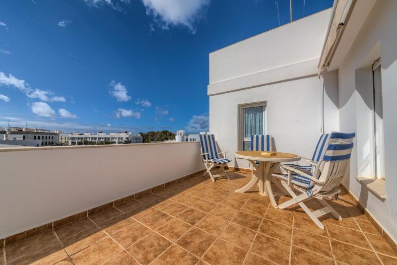 Two-Bedroom Apartment - Becquer, 56 image 1