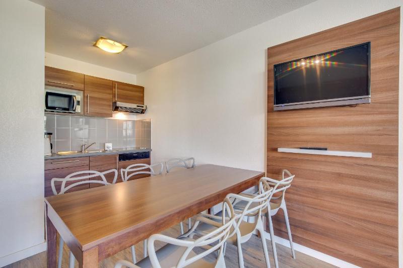 Two-Bedroom Apartment with Balcony image 4