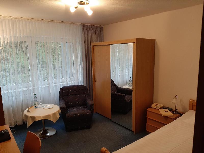 Single Room image 2