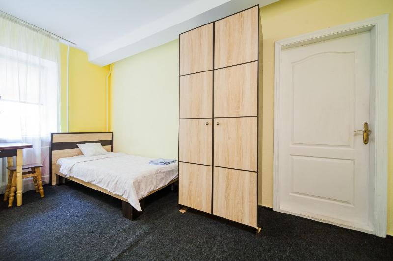 Guest House near Railway Station - image 16