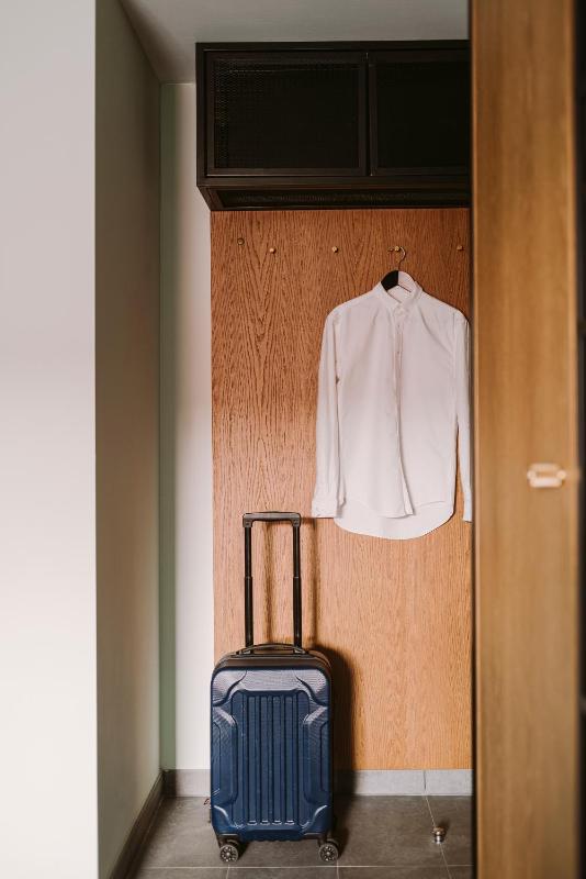 Classic Single Room image 4