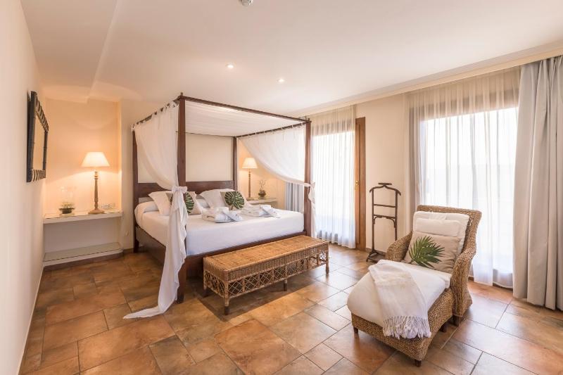 Suite with Terrace image 3