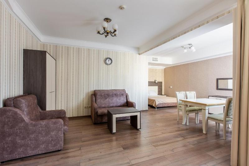 Superior Double Room image 1