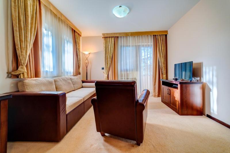 One-Bedroom Apartment with Balcony image 1