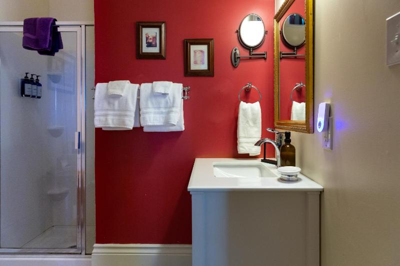 King Suite image 4