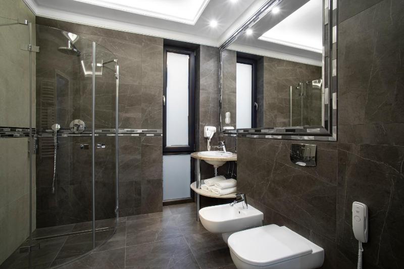 Deluxe Apartment image 3