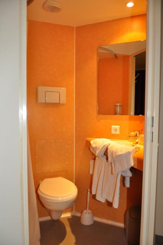 Double Room image 1