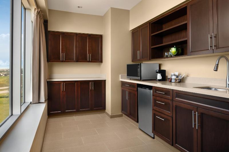 Hyatt Place Calgary Airport - image 16