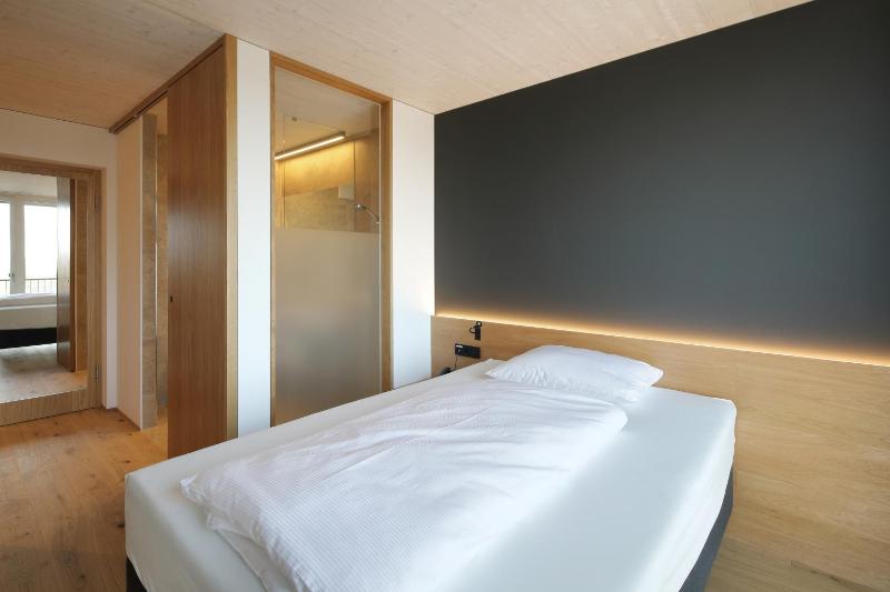 Single Room image 2