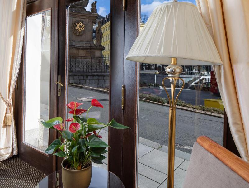Promenáda Romantic Hotel - image 27