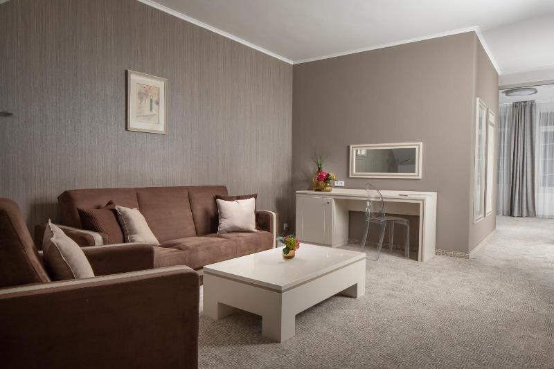 Promenáda Romantic Hotel - image 48