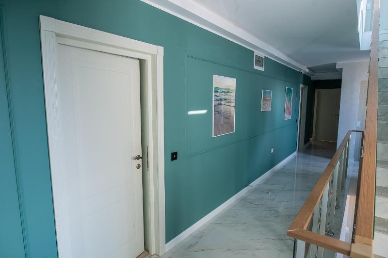 Double Room with Balcony image 2