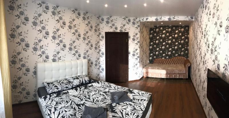 One-Bedroom Apartment image 2