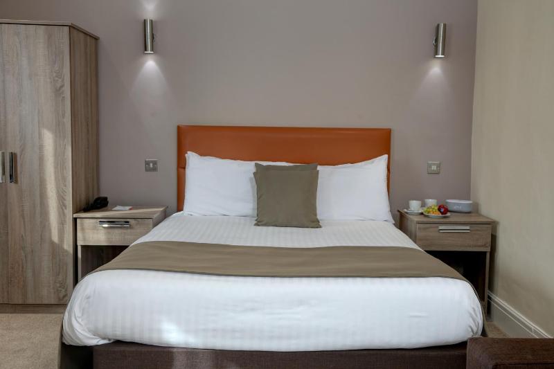 Standard Double Room with Double Bed - Non-Smoking image 4