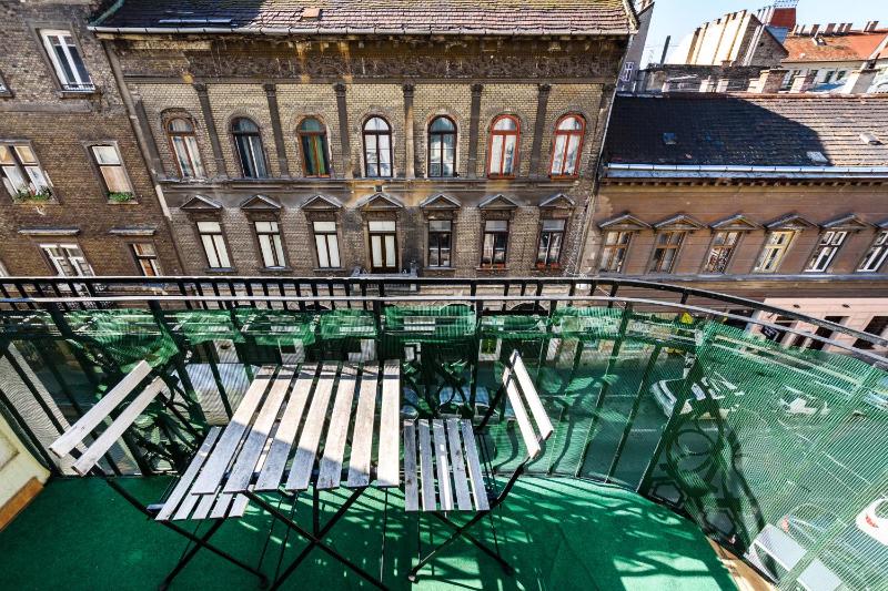 Apartment with Balcony image 2