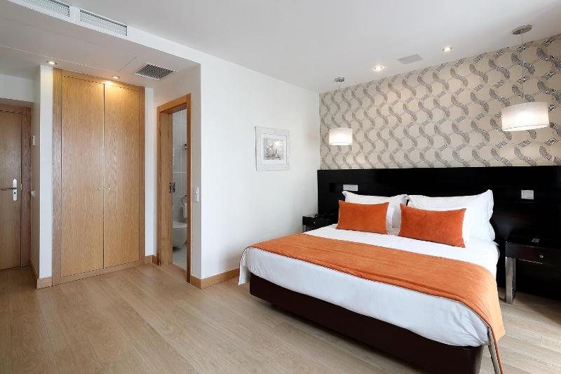 Double Land View Room without Balcony image 3