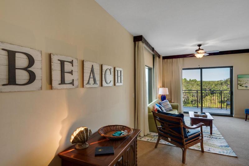 One-Bedroom Condo image 2