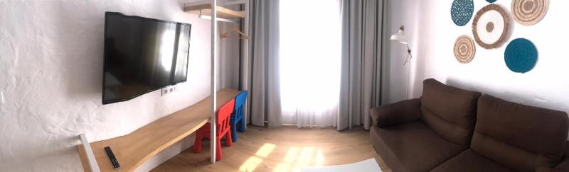 Family Studio image 2