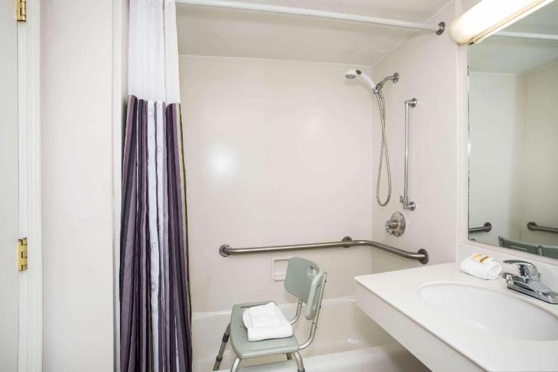 Double Room with Two Double Beds and Roll-In Shower - Mobility/Hearing Access - Non-Smoking image 1