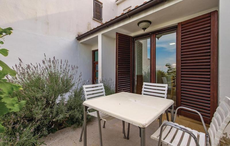 Two bedroom apartment with Sea view image 2