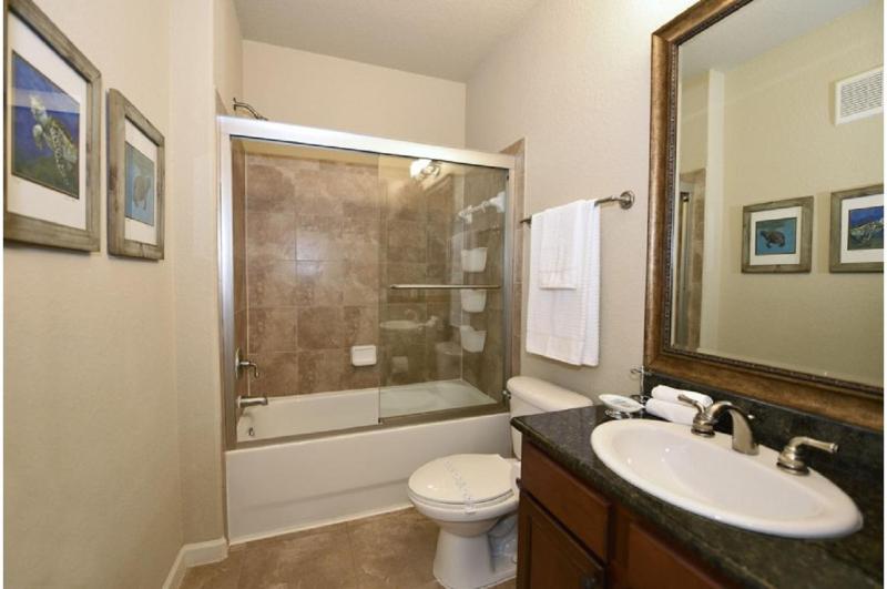 Two-Bedroom Apartment Davenport - image 22