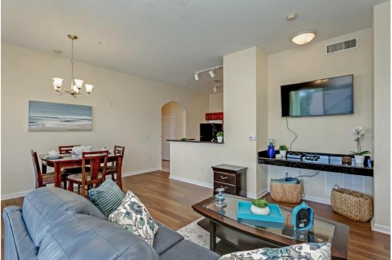 Two-Bedroom Apartment Davenport - image 26