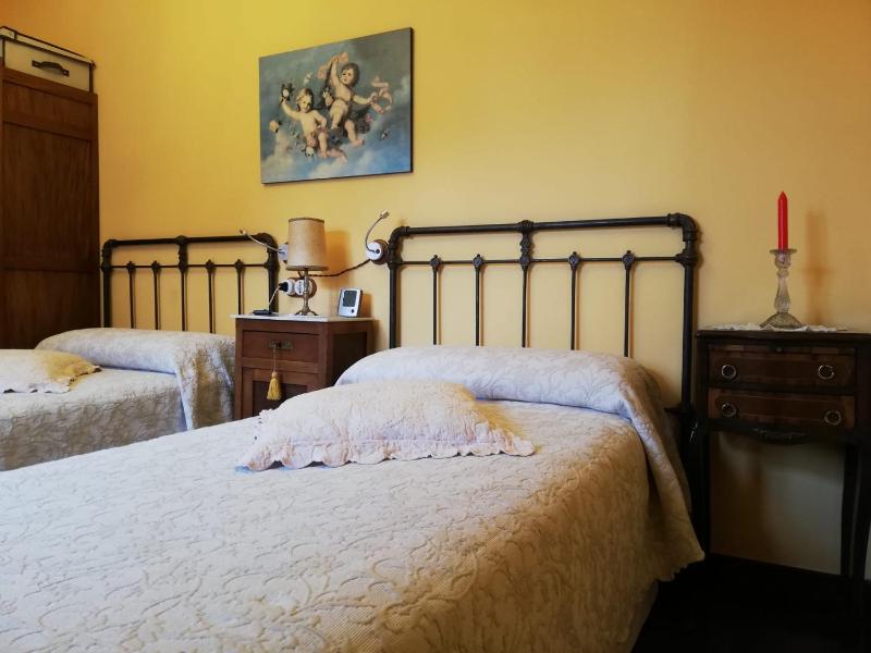 Double or Twin Room image 3